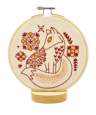 Embroidery Kit / Hook Line Tinker - Small